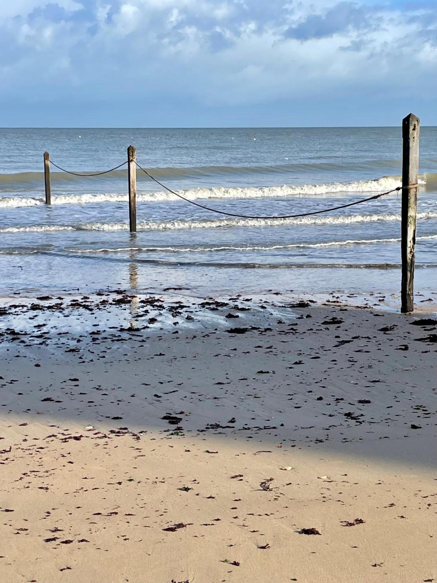 Saint-Aubin-Sur-Mer: Bel appartement traversant Eksteriør billede